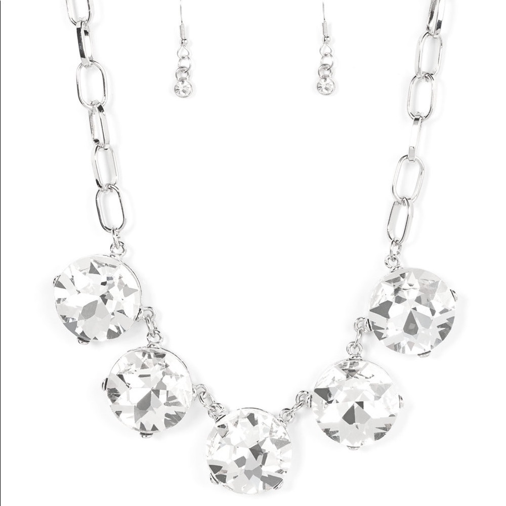 Big rhinestone white necklace - Picture 3 of 4